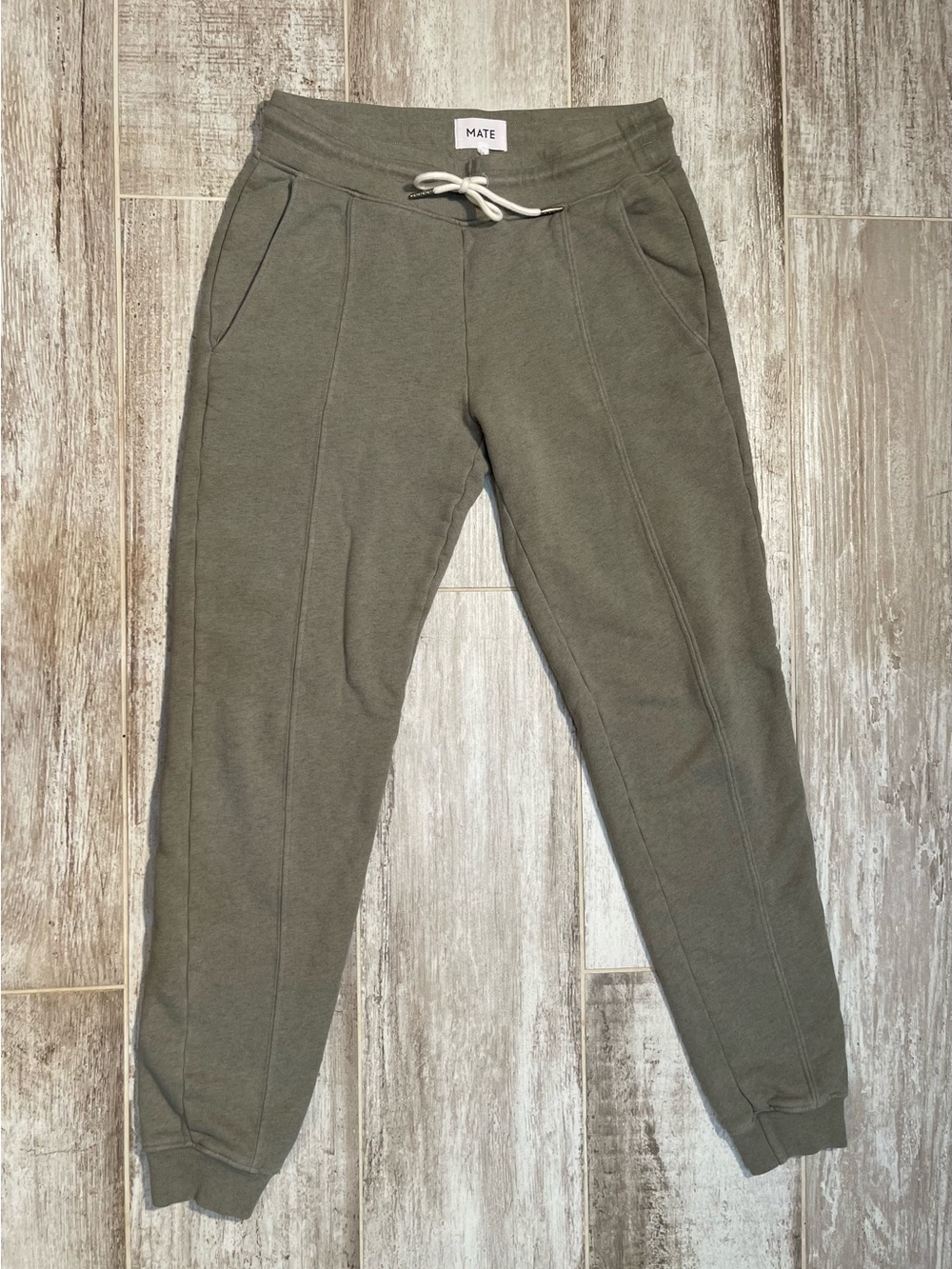 MATE the Label Women’s Joggers Sz S Sage Green Drawstring Pullon with pockets